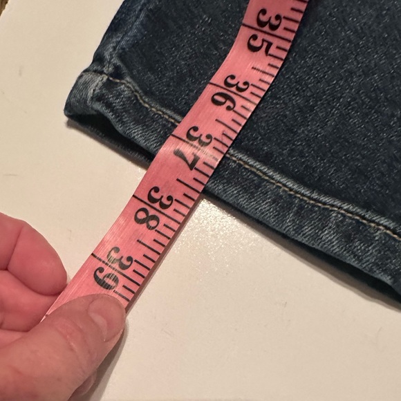 Judy Blue Very Distressed Mid Rise? Cotton Boyfriend Fit Dark Wash Jeans 26 - Picture 16 of 16